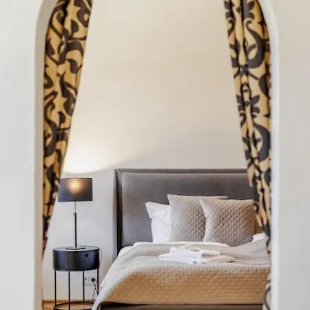 Apartment Timeless Old Town By Ecru Wwa83