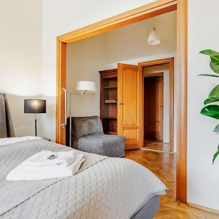 Apartment Timeless Old Town By Ecru Wwa83